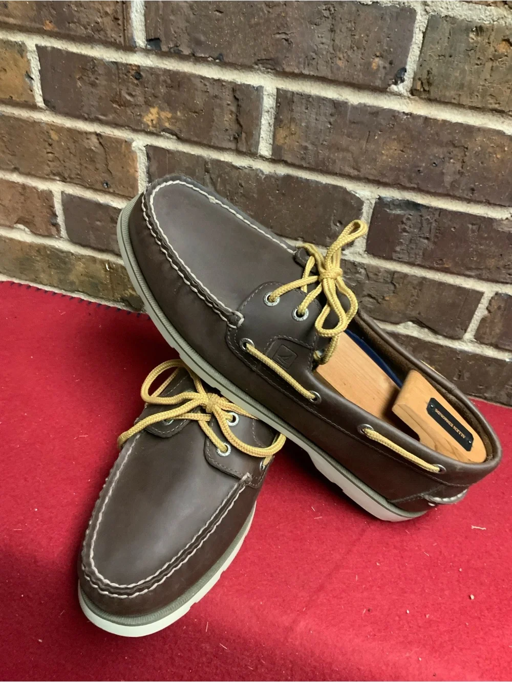 Men's Brown Leather Boat Shoe with Contrasting Tan Laces